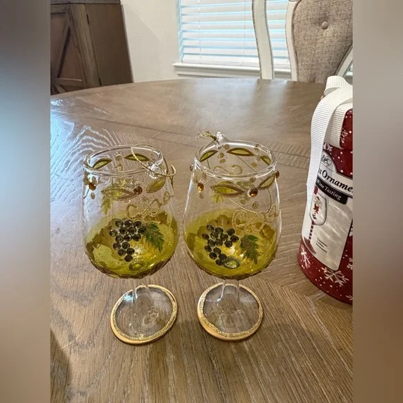 Assorted Wine and Grape Christmas Tree Ornament Set 32 Pieces - Picture 9 of 15